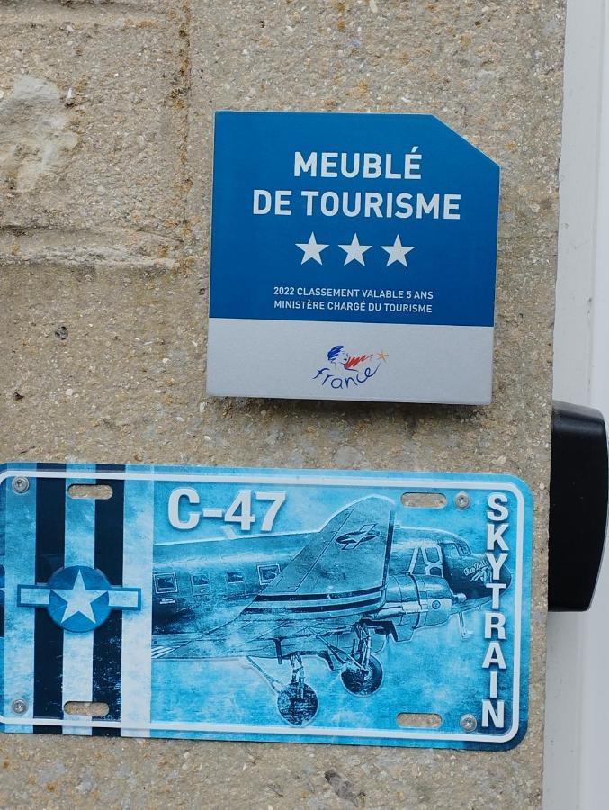 Gite Le C-47 Proche Des Plages Du Debarquement Sainte-Mère-Église 外观 照片